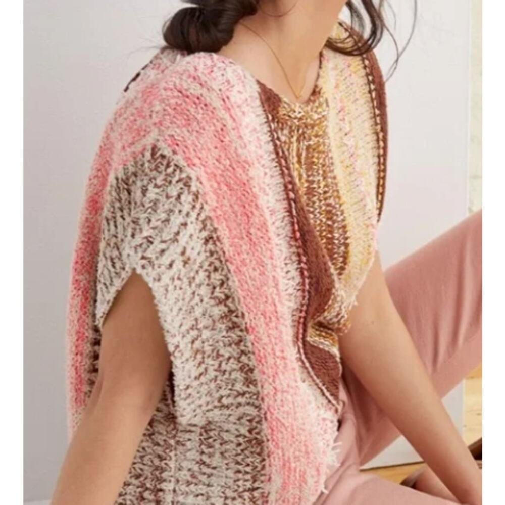 by ANTHROPOLOGIE Textured Poncho BOHO Sweater Top Size Small - Picture 8 of 9